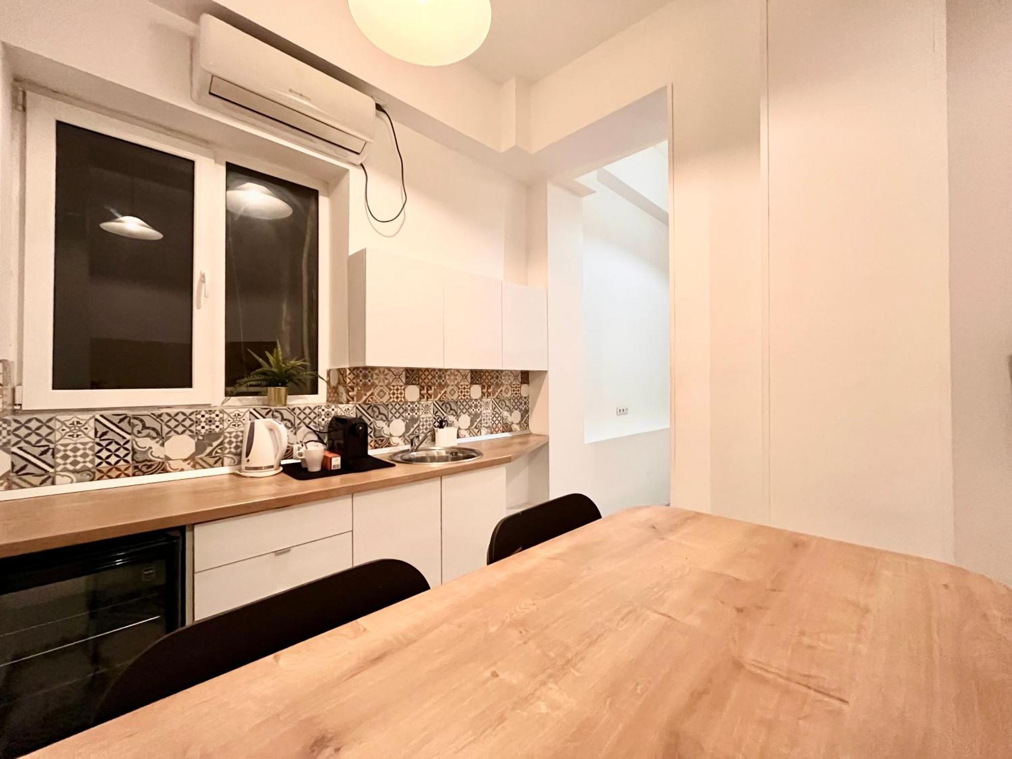 Old Town - Ultra Central Apartment Bukares Bagian luar foto