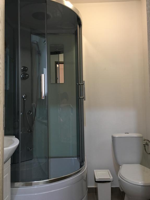 Old Town - Ultra Central Apartment Bukares Bagian luar foto